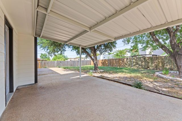 2401 Lasso DR, Round Rock, TX 78681