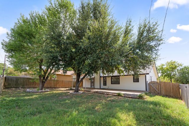 2401 Lasso DR, Round Rock, TX 78681