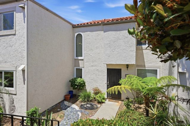 908 Caminito Madrigal Unit H, Carlsbad, CA 92011