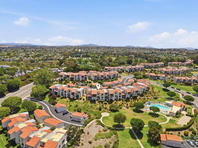 908 Caminito Madrigal Unit H, Carlsbad, CA 92011