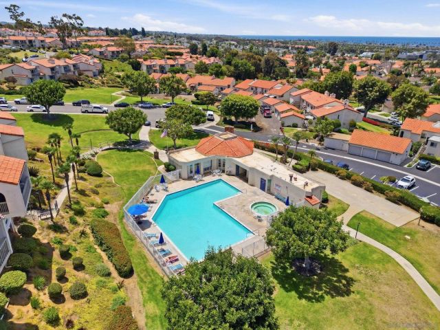 908 Caminito Madrigal Unit H, Carlsbad, CA 92011