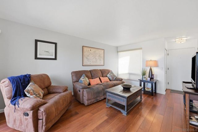 908 Caminito Madrigal Unit H, Carlsbad, CA 92011