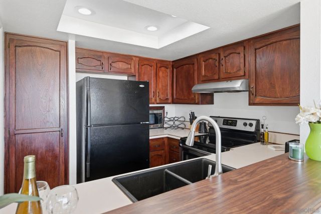 908 Caminito Madrigal Unit H, Carlsbad, CA 92011