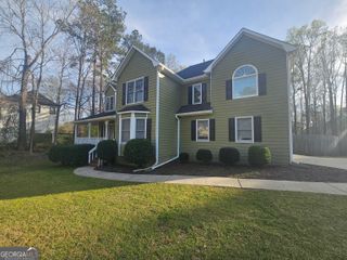 24 Springfield Drive, Newnan, GA 30265
