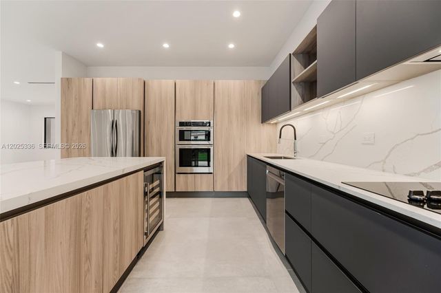 3370 Thomas Avenue, Miami, FL 33133
