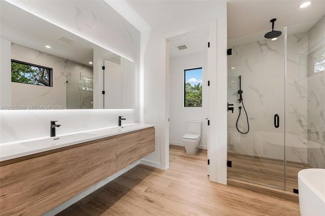 3370 Thomas Avenue, Miami, FL 33133