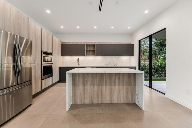3370 Thomas Avenue, Miami, FL 33133