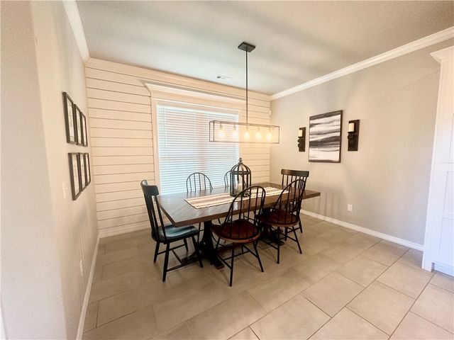 690 Malbec Road, Tontitown, AR 72762