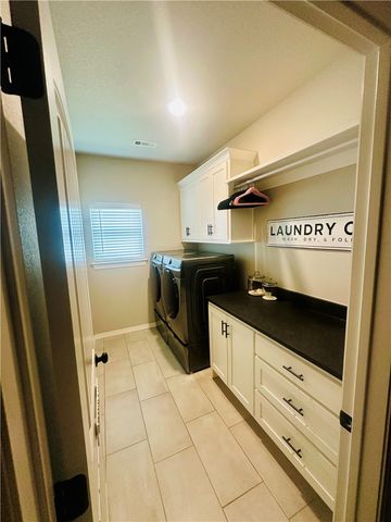 690 Malbec Road, Tontitown, AR 72762