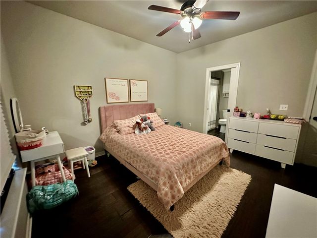 690 Malbec Road, Tontitown, AR 72762
