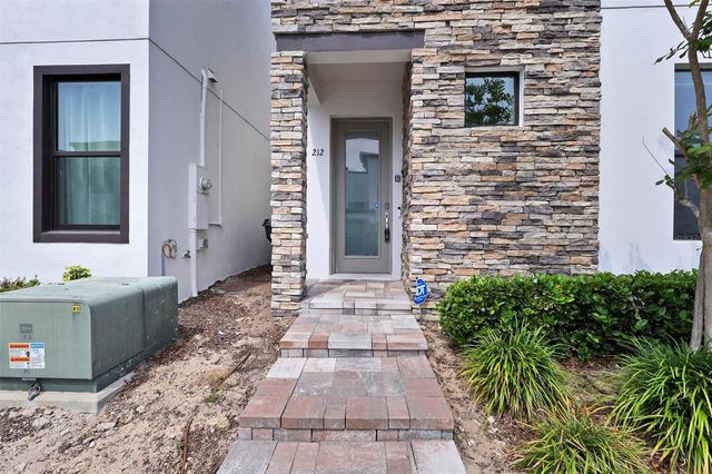 212 VILLA DOMANI CIRCLE, Davenport, FL 33896