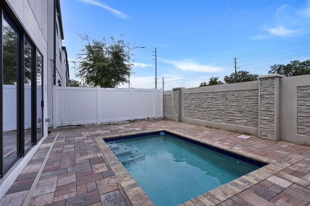 212 VILLA DOMANI CIRCLE, Davenport, FL 33896