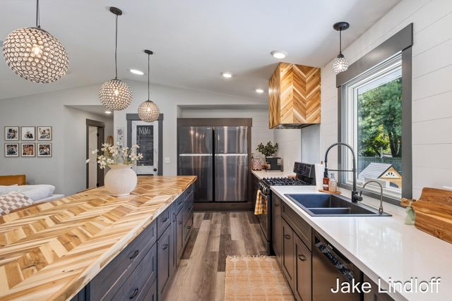 8855 Myers Lake Avenue Ne, Courtland Twp, MI 49341