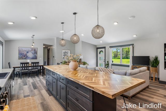 8855 Myers Lake Avenue Ne, Courtland Twp, MI 49341