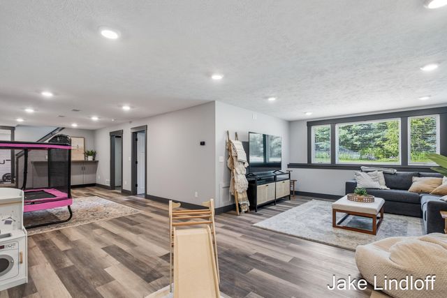 8855 Myers Lake Avenue Ne, Courtland Twp, MI 49341