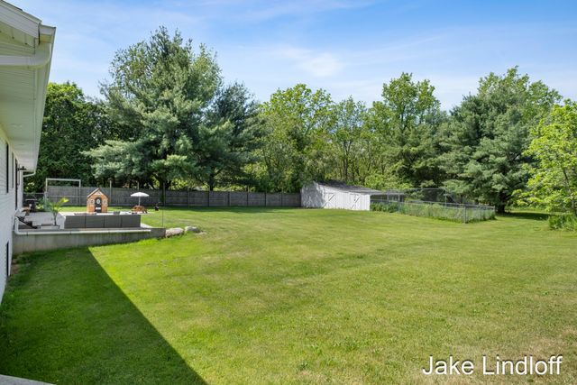 8855 Myers Lake Avenue Ne, Courtland Twp, MI 49341