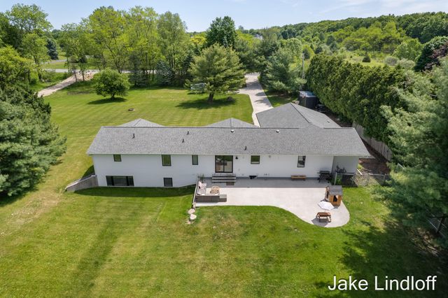 8855 Myers Lake Avenue Ne, Courtland Twp, MI 49341