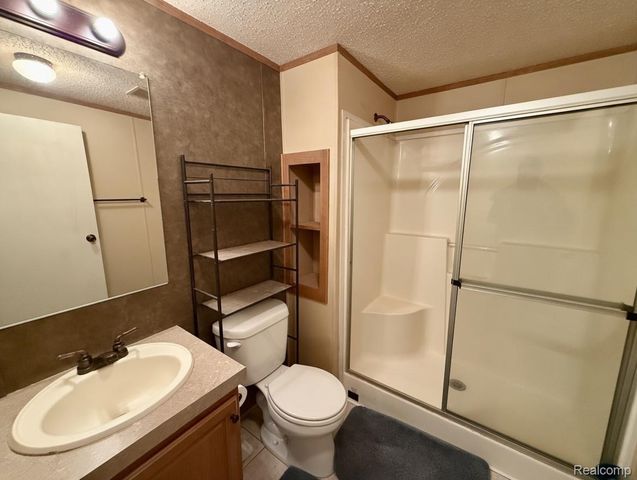 1570 Christine Ter, Madison Heights, MI 48071