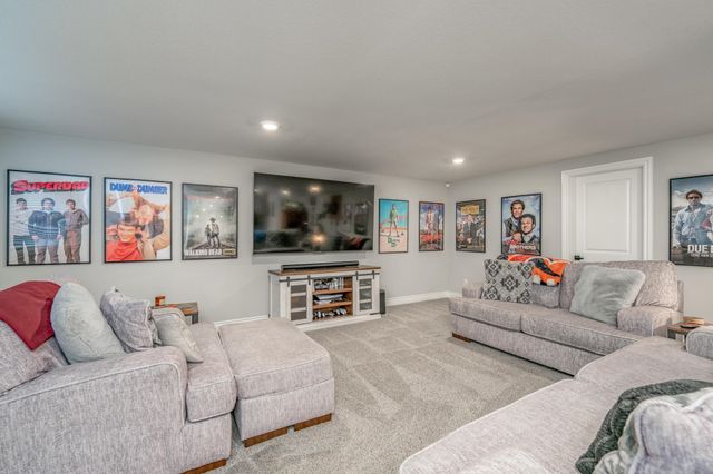 2311 S Chateau St, Wichita, KS 67207
