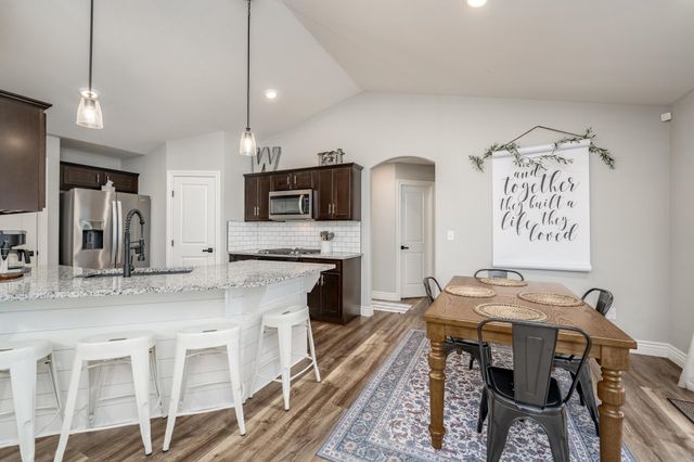2311 S Chateau St, Wichita, KS 67207
