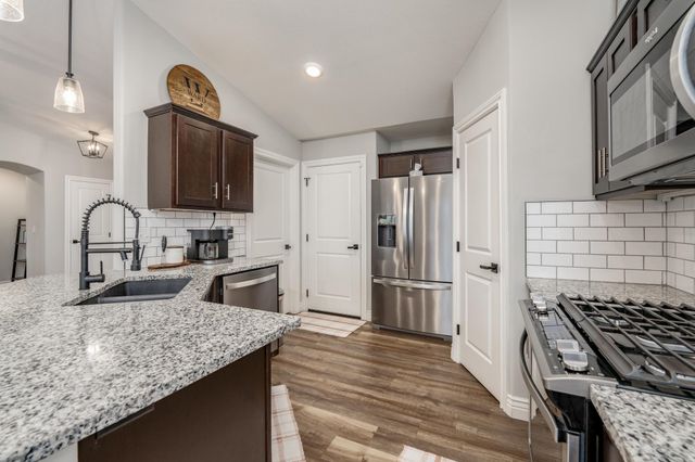 2311 S Chateau St, Wichita, KS 67207