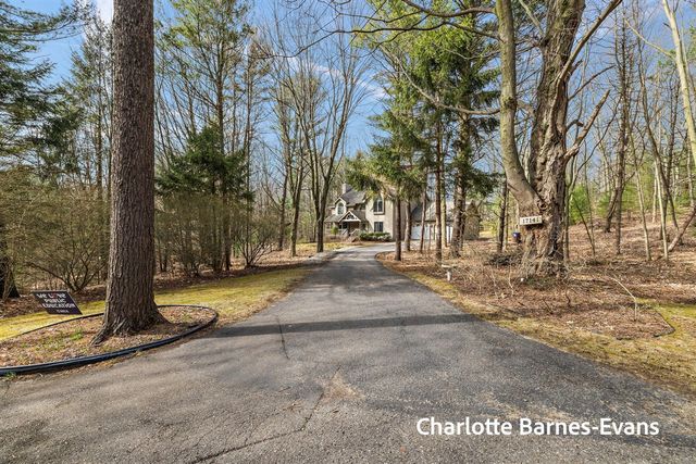 17141 Whitney Ridge, West Olive, MI 49460