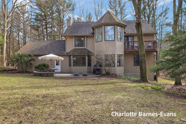 17141 Whitney Ridge, West Olive, MI 49460