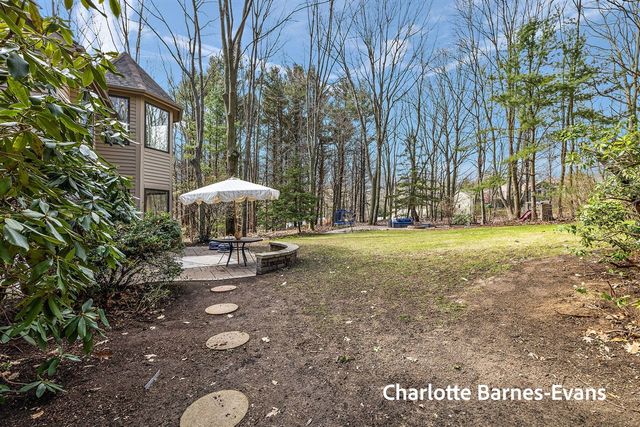 17141 Whitney Ridge, West Olive, MI 49460