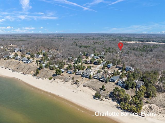 17141 Whitney Ridge, West Olive, MI 49460