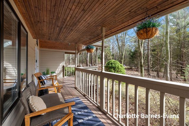 17141 Whitney Ridge, West Olive, MI 49460