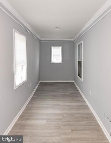 8400 PENNS HILL RD, La Plata, MD 20646