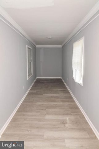 8400 PENNS HILL RD, La Plata, MD 20646