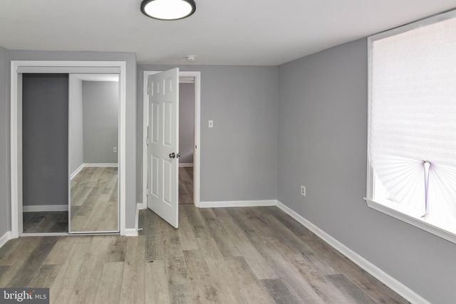 8400 PENNS HILL RD, La Plata, MD 20646