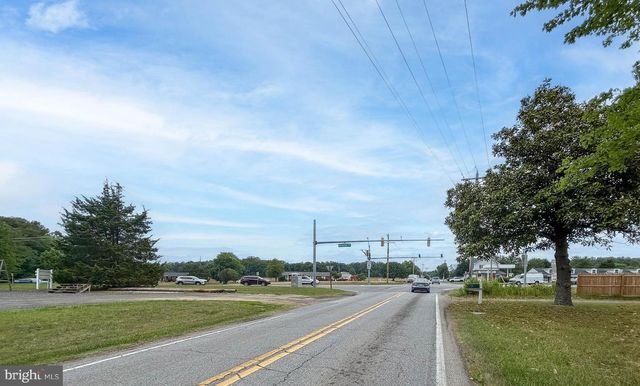8400 PENNS HILL RD, La Plata, MD 20646