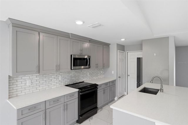 7530 FRANZINO AVENUE, North Port, FL 34291