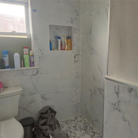 7135 Elmhurst Street, Detroit, MI 48204