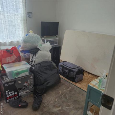 7135 Elmhurst Street, Detroit, MI 48204