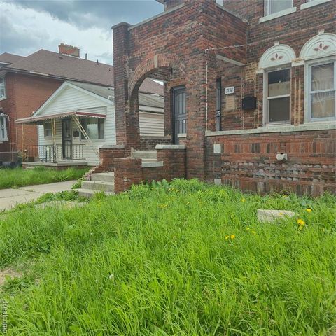 7135 Elmhurst Street, Detroit, MI 48204