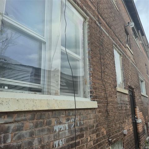 7135 Elmhurst Street, Detroit, MI 48204