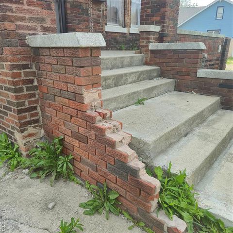 7135 Elmhurst Street, Detroit, MI 48204