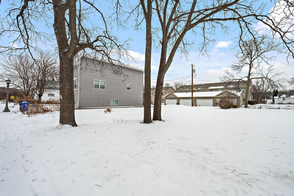 774 W Forster Street, Saint Paul, MN 55102 — photo 3