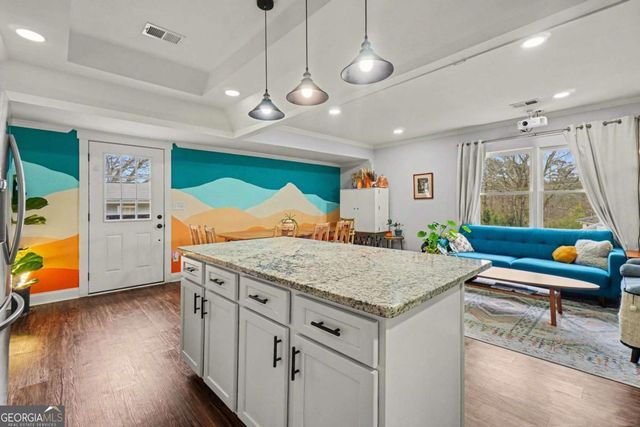 1117 Burbank Circle, Marietta, GA 30062