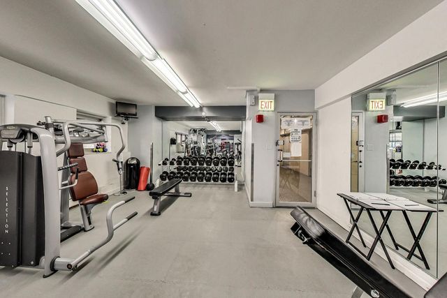 4980 N Marine Drive 831, Chicago, IL 60640