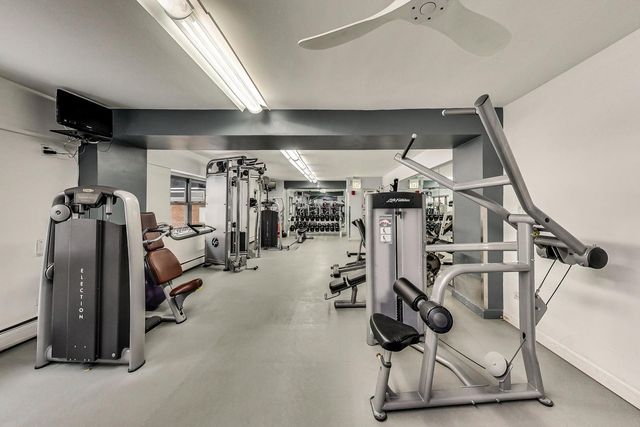 4980 N Marine Drive 831, Chicago, IL 60640