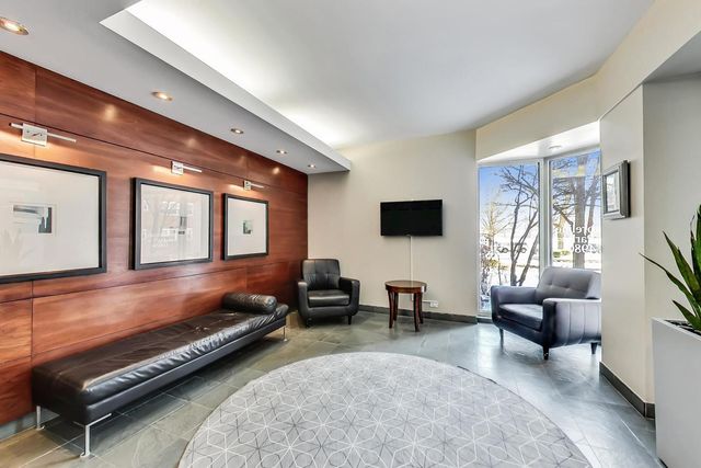 4980 N Marine Drive 831, Chicago, IL 60640