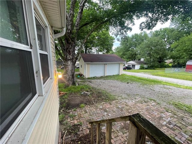 510 E Main Street, Richmond, MO 64085