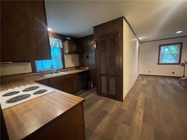 510 E Main Street, Richmond, MO 64085