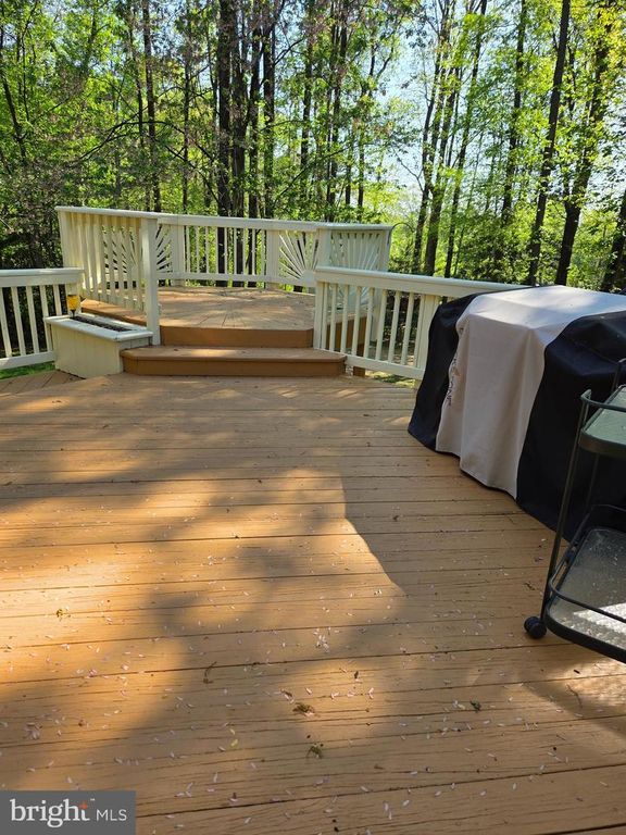 Image 32 of property listing at 1547 SAPPINGTON DR, Gambrills, MD 21054