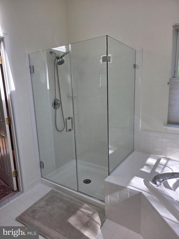 Image 40 of property listing at 1547 SAPPINGTON DR, Gambrills, MD 21054