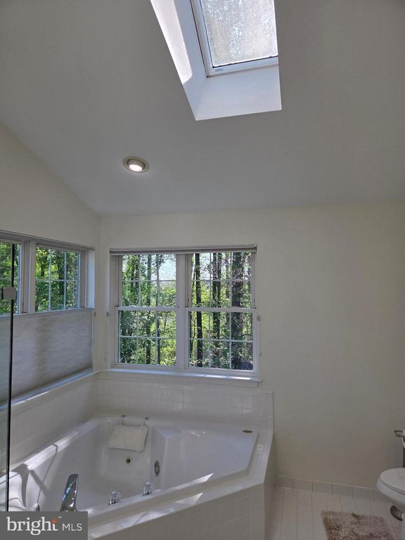 Image 42 of property listing at 1547 SAPPINGTON DR, Gambrills, MD 21054